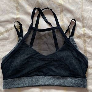 🖤FOREVER 21🖤black sports bra with black mesh in the front.